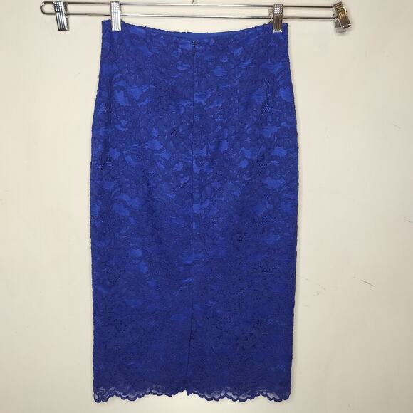Nicole Miller Artelier Floral Lace Pencil Skirt - Picture 7 of 9